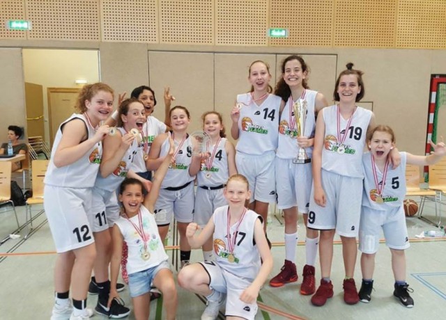 wU4_Flames_Staatsmeister_16_17