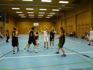 20121130_BasketFlames_Damen3-WAT3ak-20121130_192530